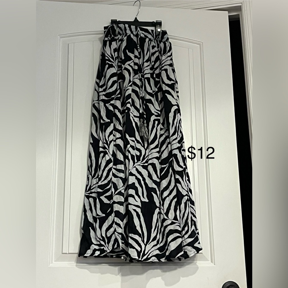 Black and White Zebra Print Skirt